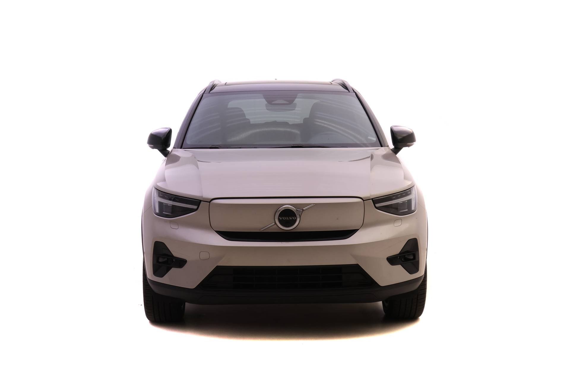 Certified 2023 Volvo XC40 Ultimate with VIN YV4ED3UM3P2025916 for sale in Cincinnati, OH