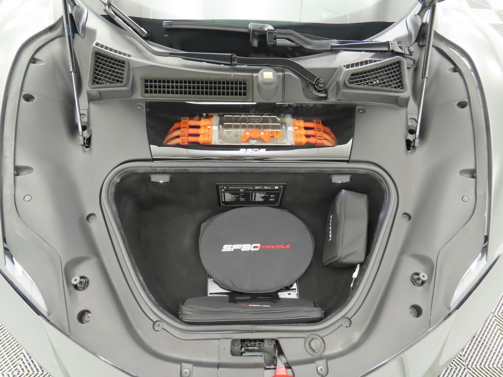 2024 Ferrari SF90 Stradale Base photo 20