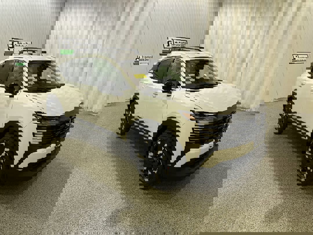 2026 Nissan KICKS SR AWD