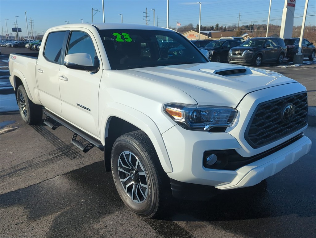 2023 Toyota Tacoma TRD Sport's photo
