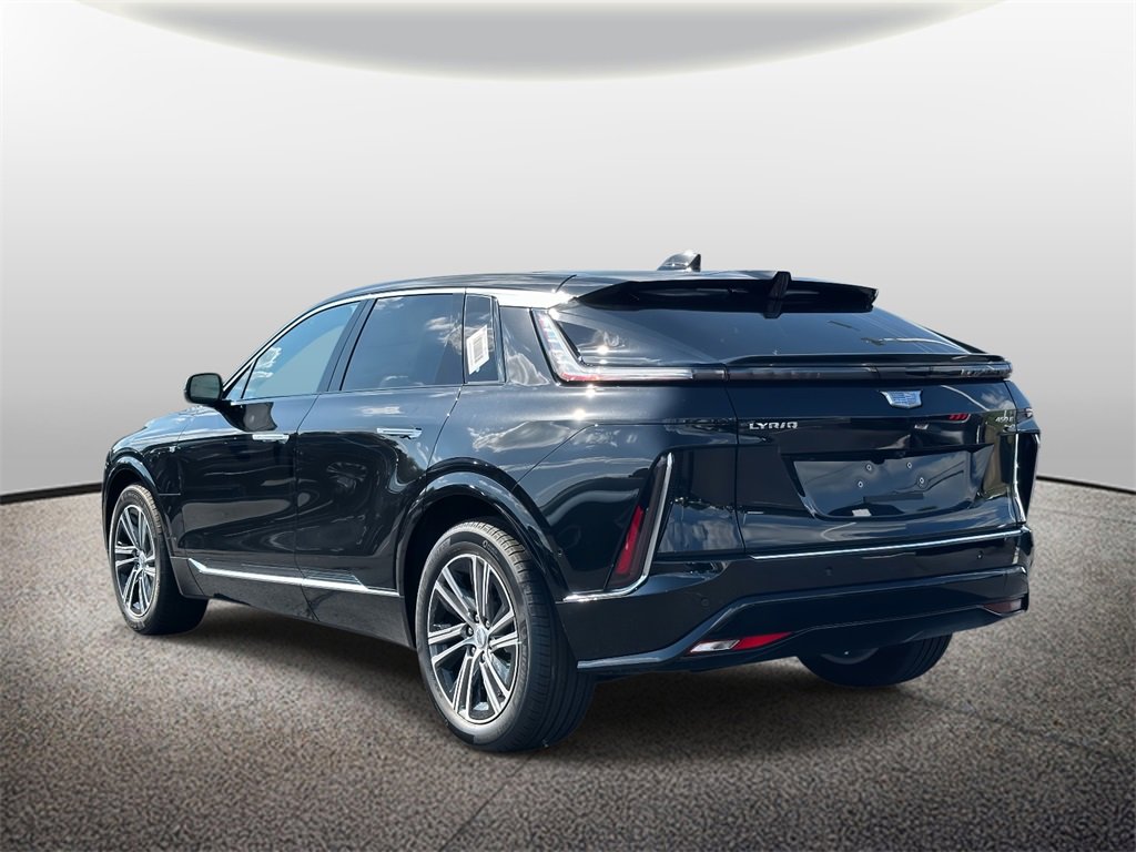 2025 Cadillac Lyriq Luxury photo 4