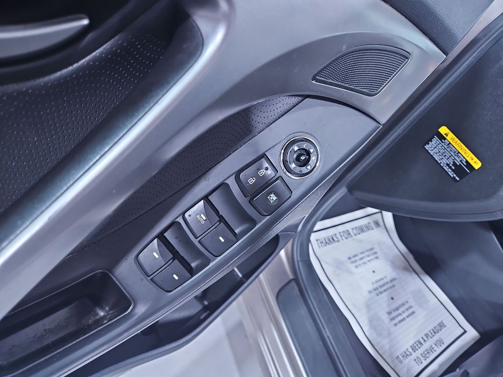 2013 Hyundai Elantra Limited photo 11