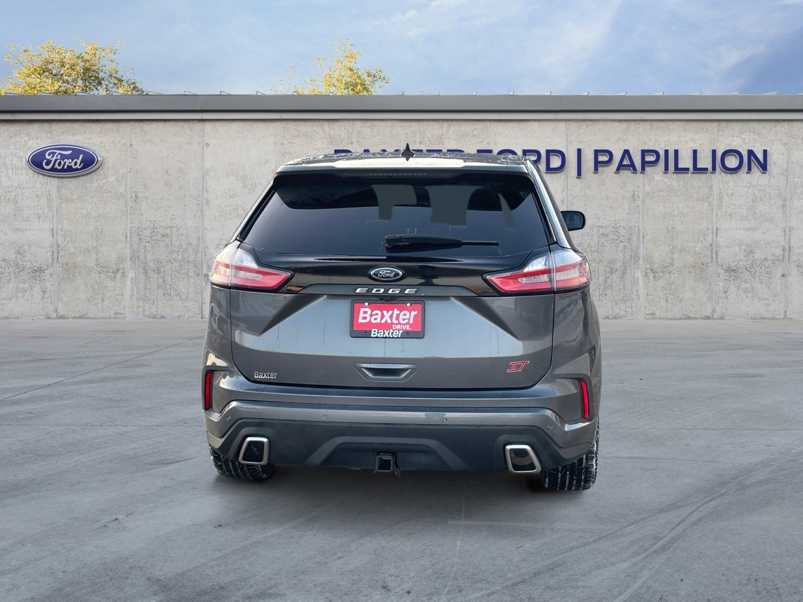 2023 Ford Edge ST photo 4