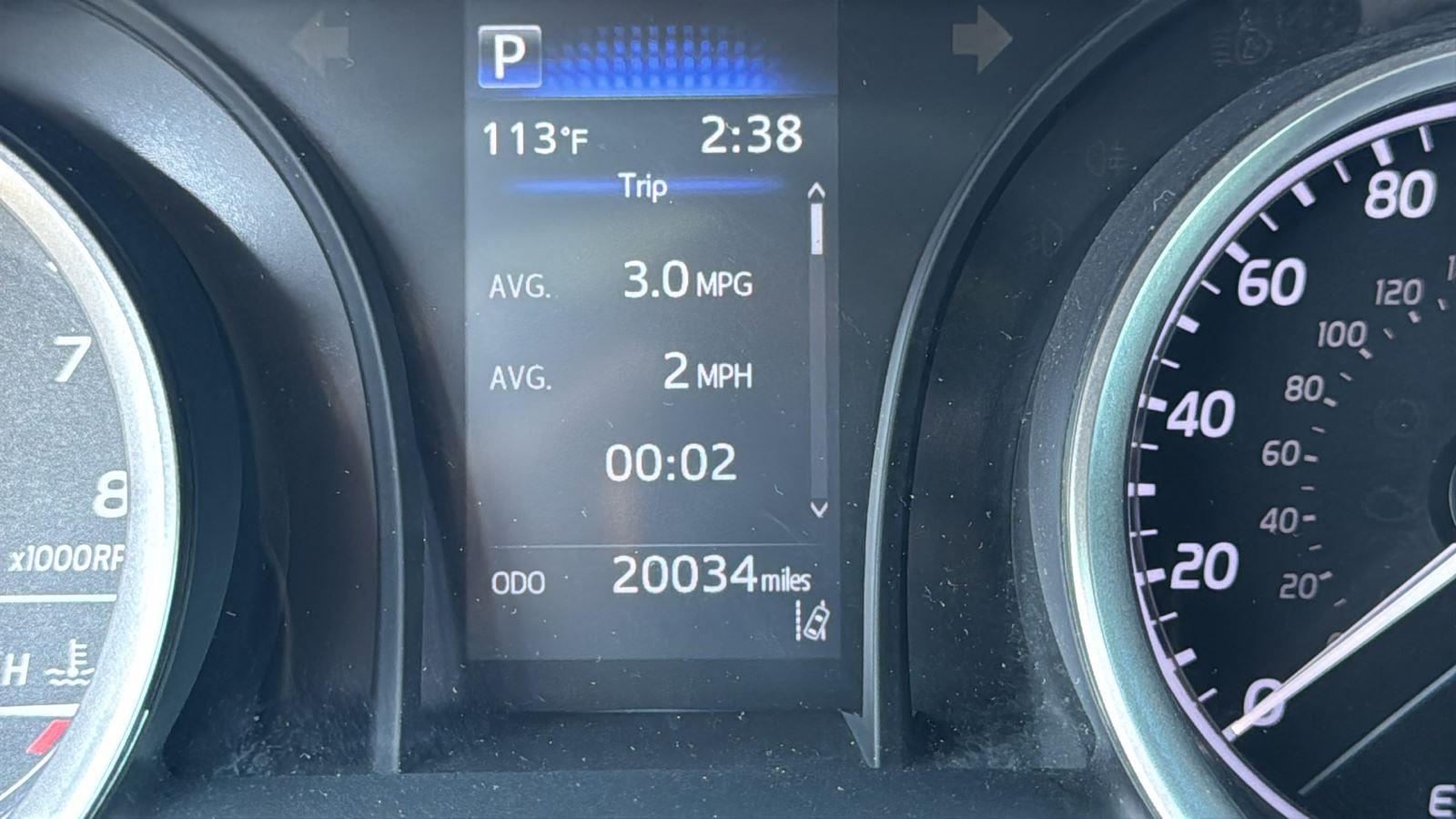 2021 Toyota Camry LE photo 14
