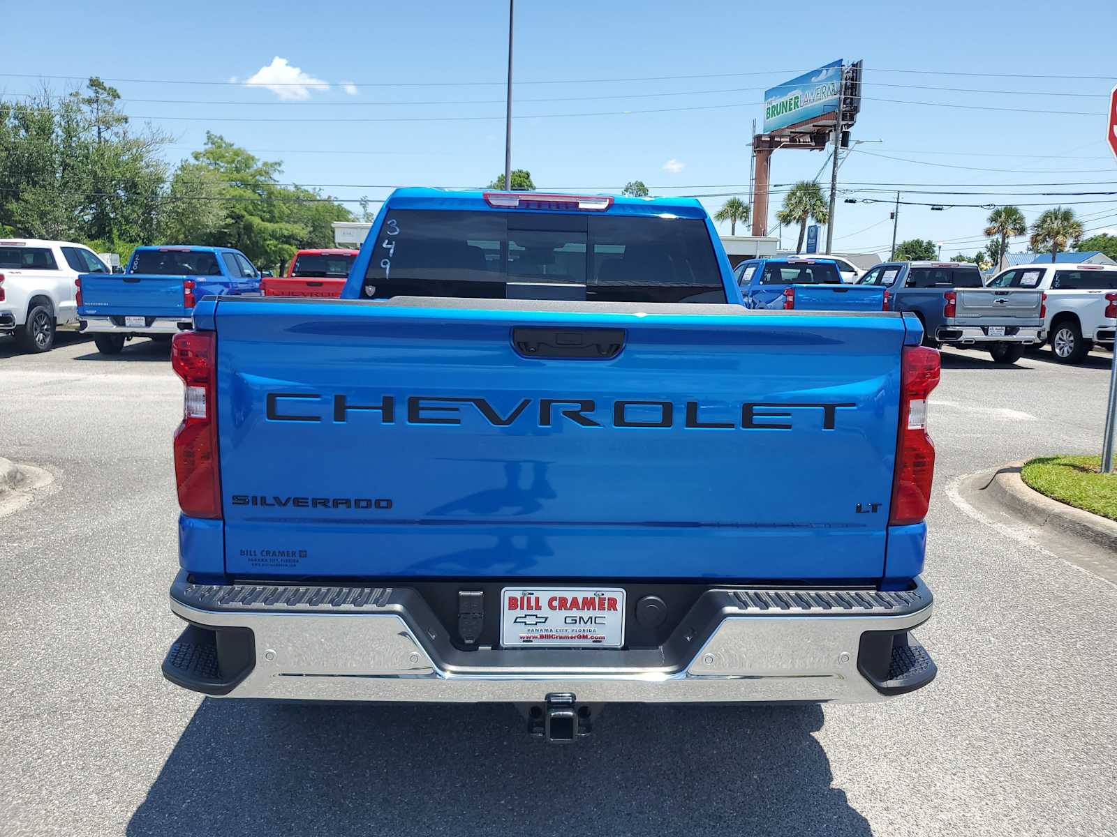 2025 Chevrolet Silverado 1500 LT photo 4