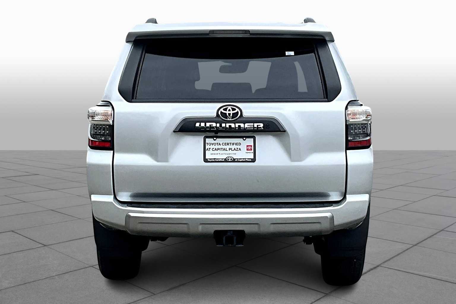 2023 Toyota 4Runner TRD 4WD photo 4