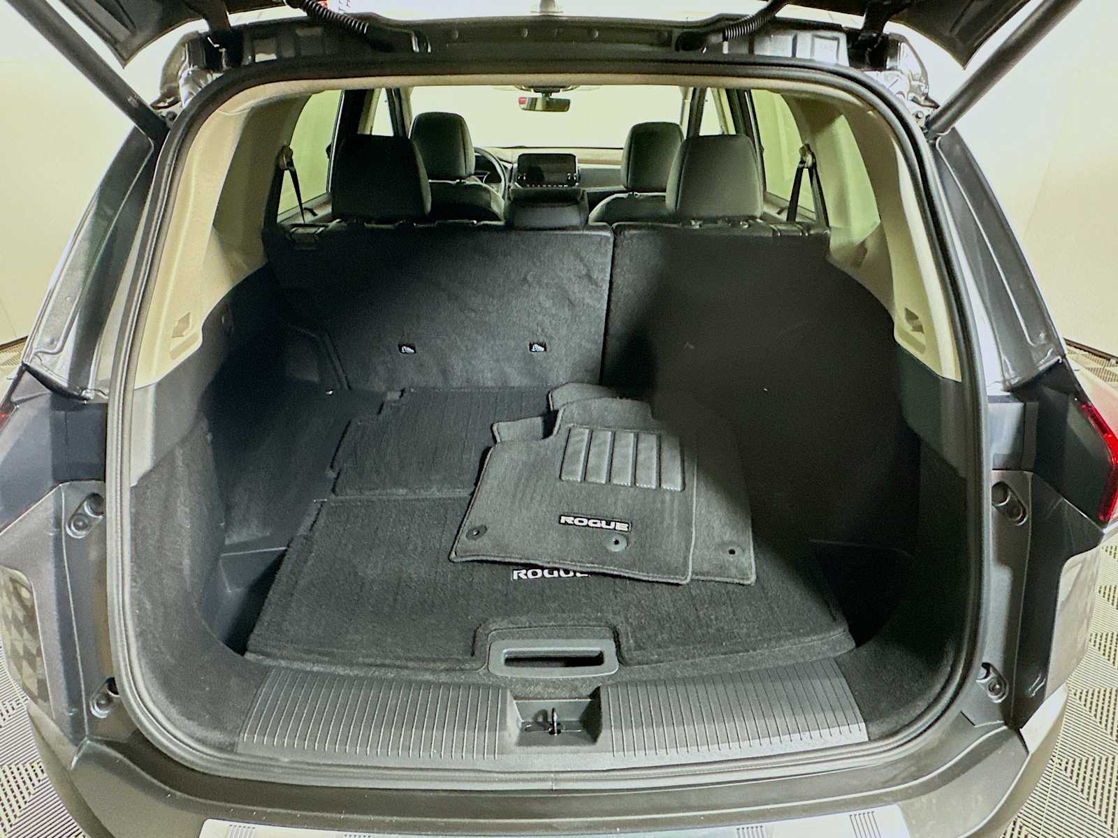 2023 Nissan Rogue SL photo 25