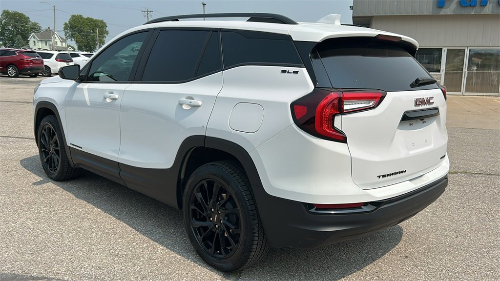 2023 Gmc Terrain SLE photo 4