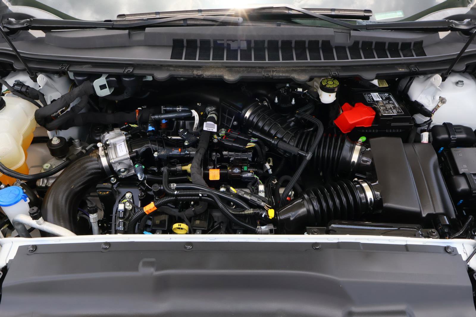 2022 Ford Edge ST photo 18