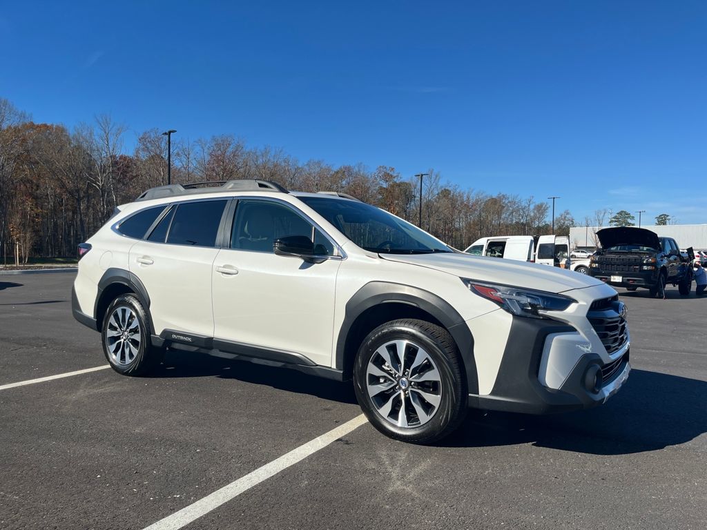 2023 Subaru Outback Limited's photo