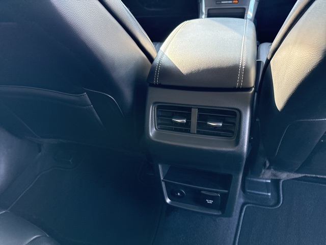 2024 Ford Edge Titanium photo 29