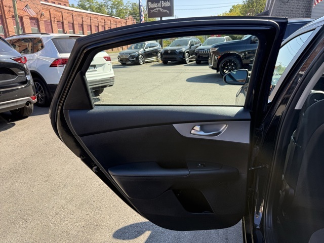 2023 Kia Forte LXS photo 14
