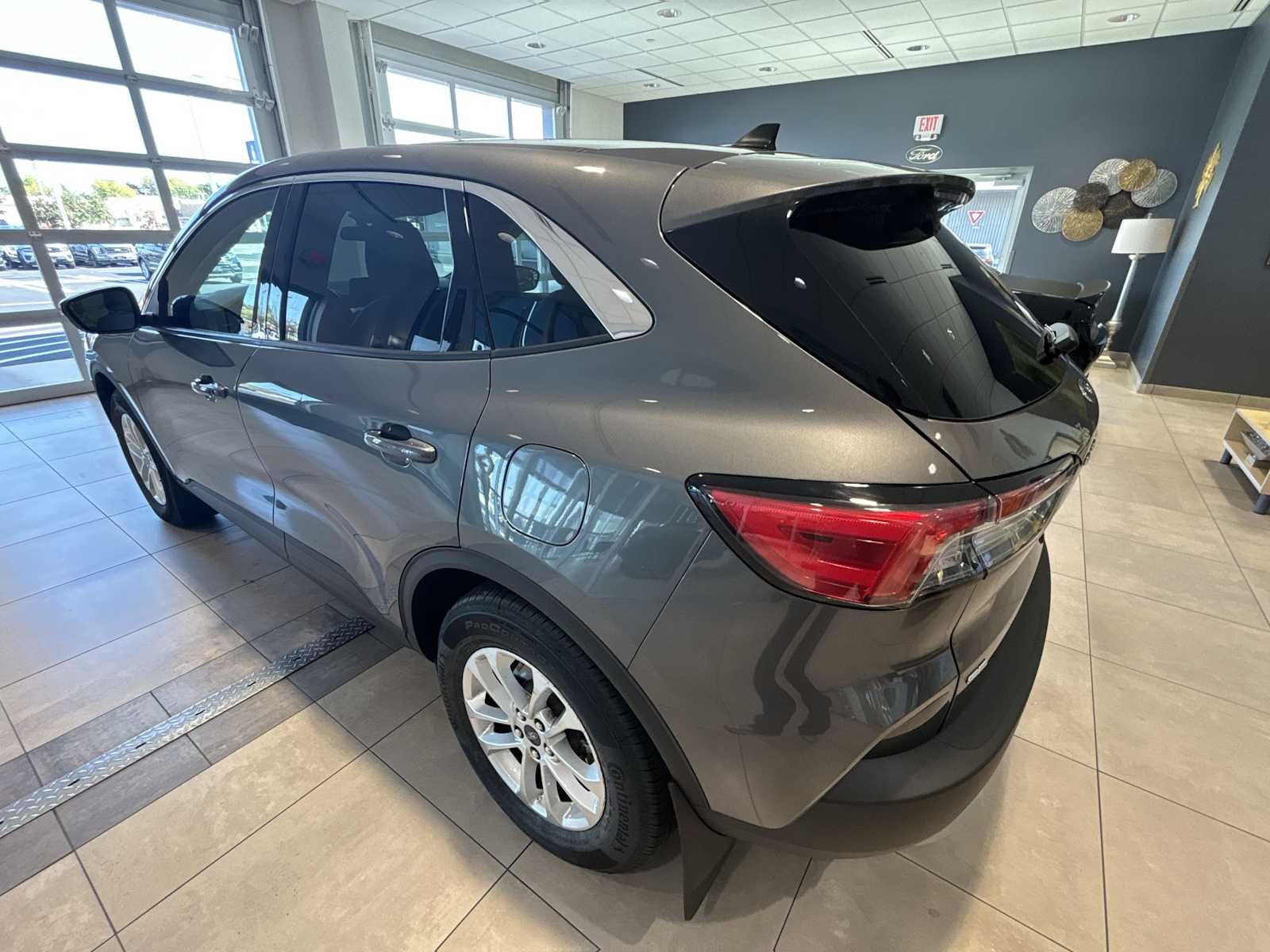 2021 Ford Escape SE photo 5
