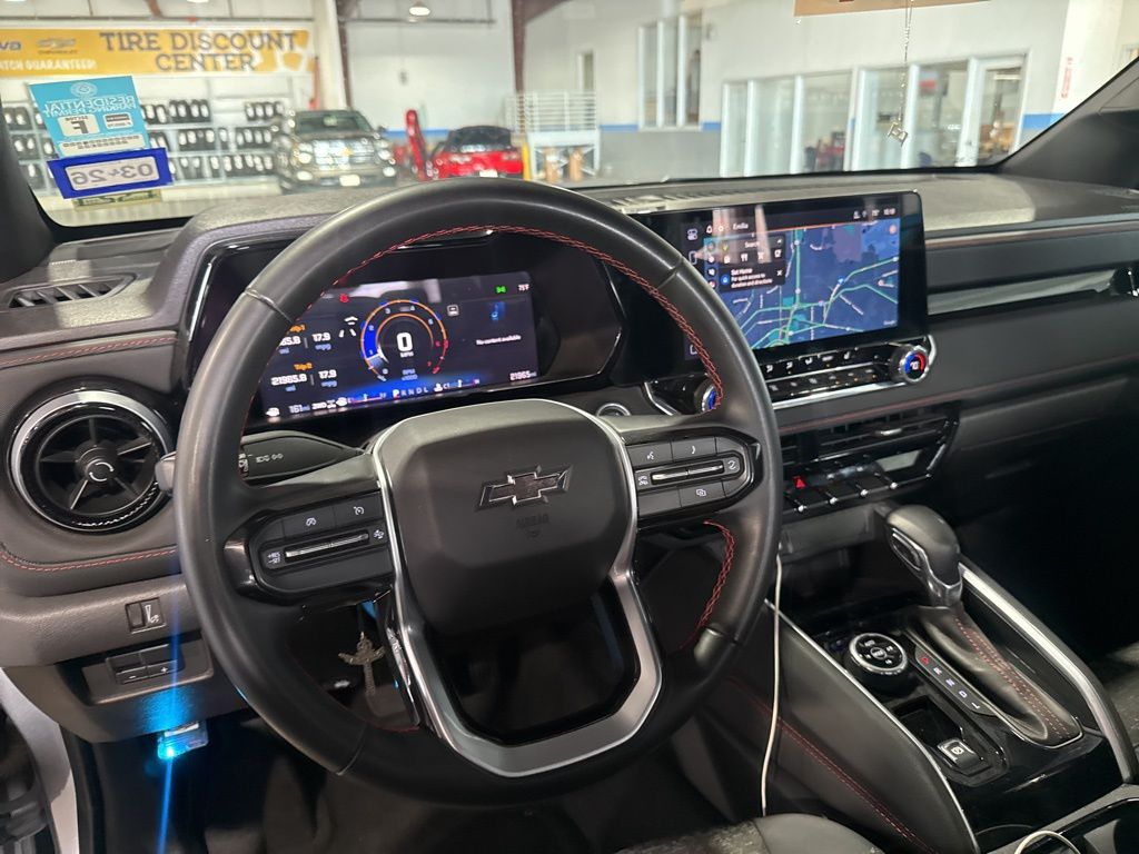 2024 Chevrolet Colorado Z71 photo 15