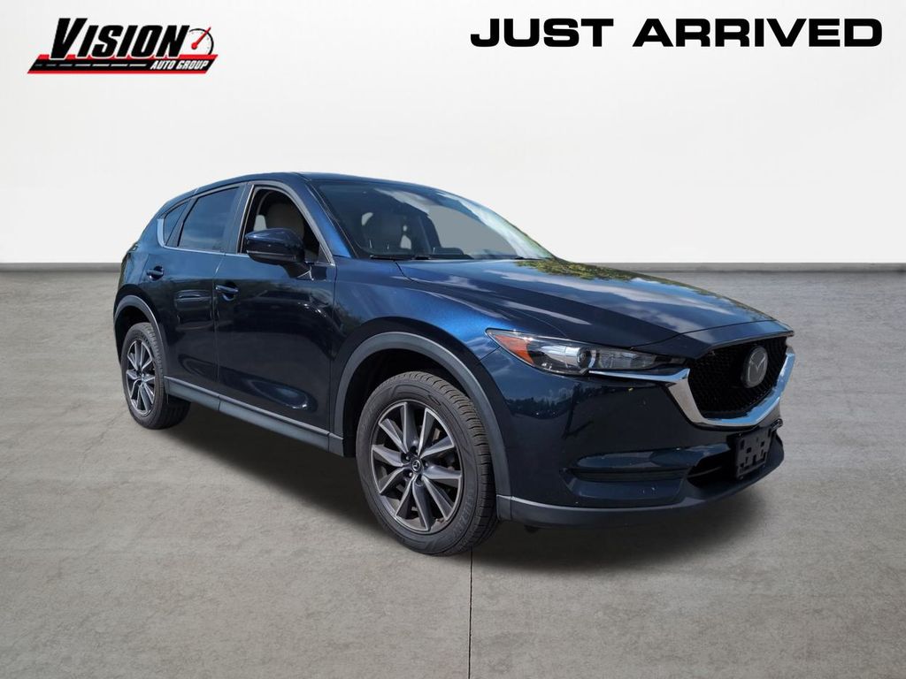 2018 Mazda CX-5 Touring photo 3