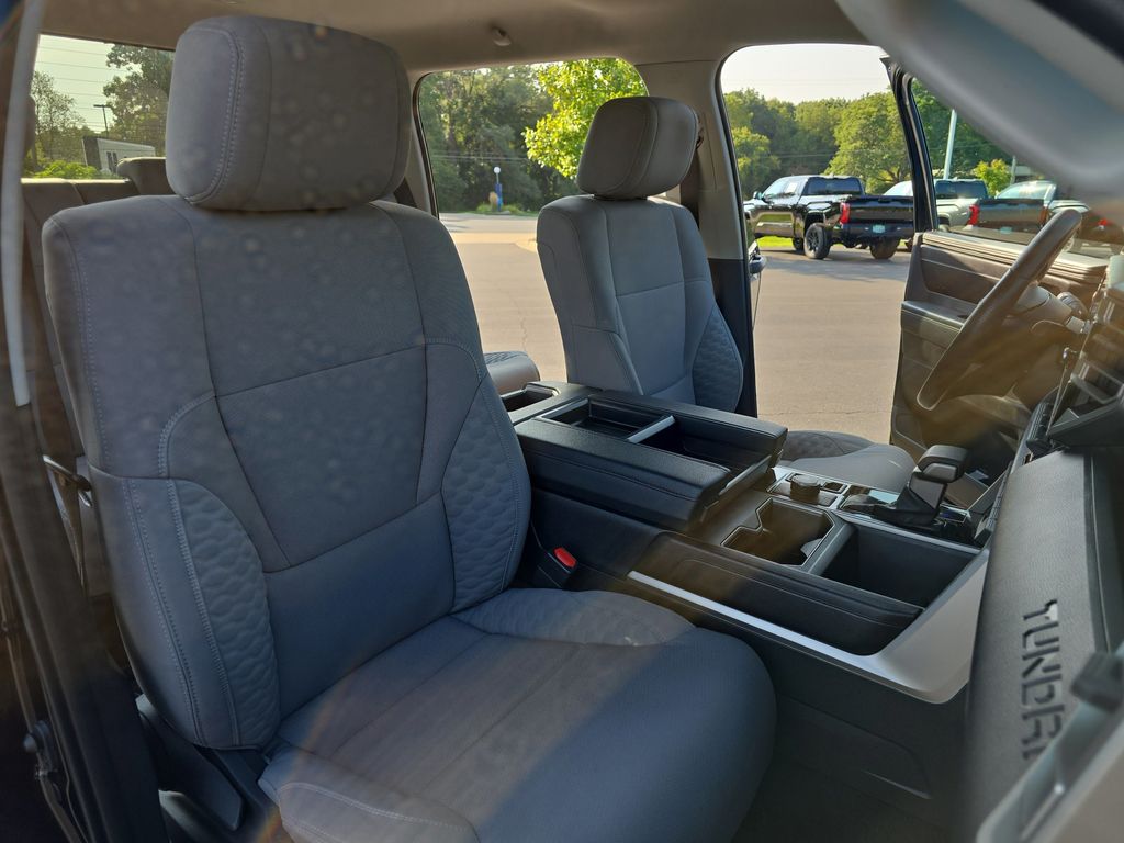 2023 Toyota Tundra SR5 photo 10