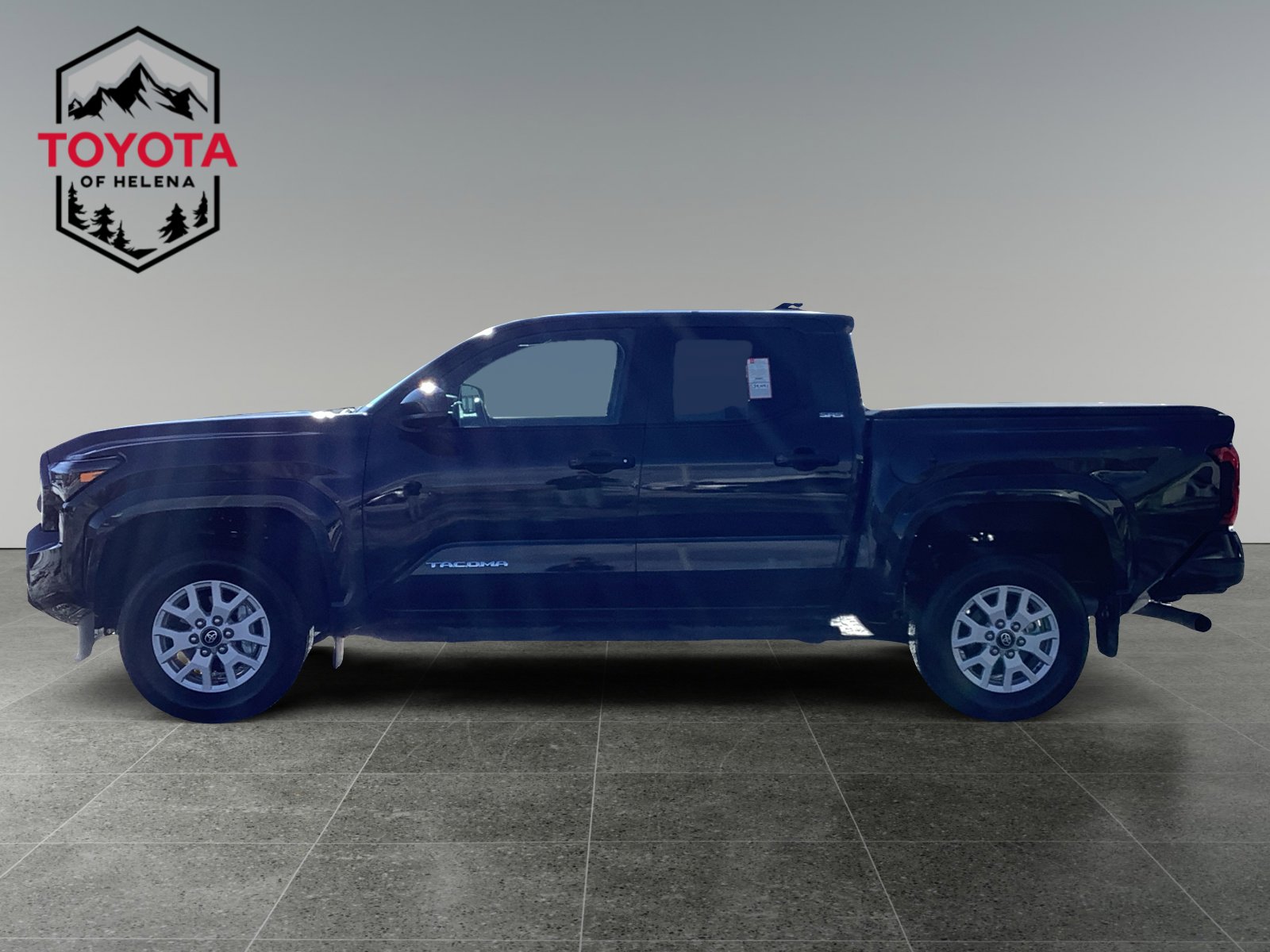 2024 Toyota Tacoma 4x4 photo 2