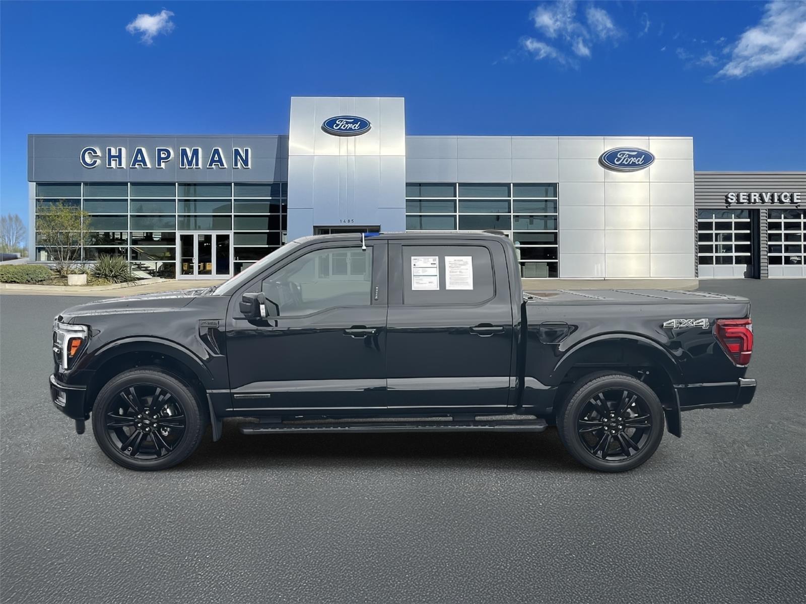 2024 Ford F-150 Lariat photo 2
