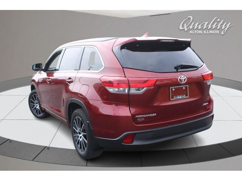 2018 Toyota Highlander SE photo 3