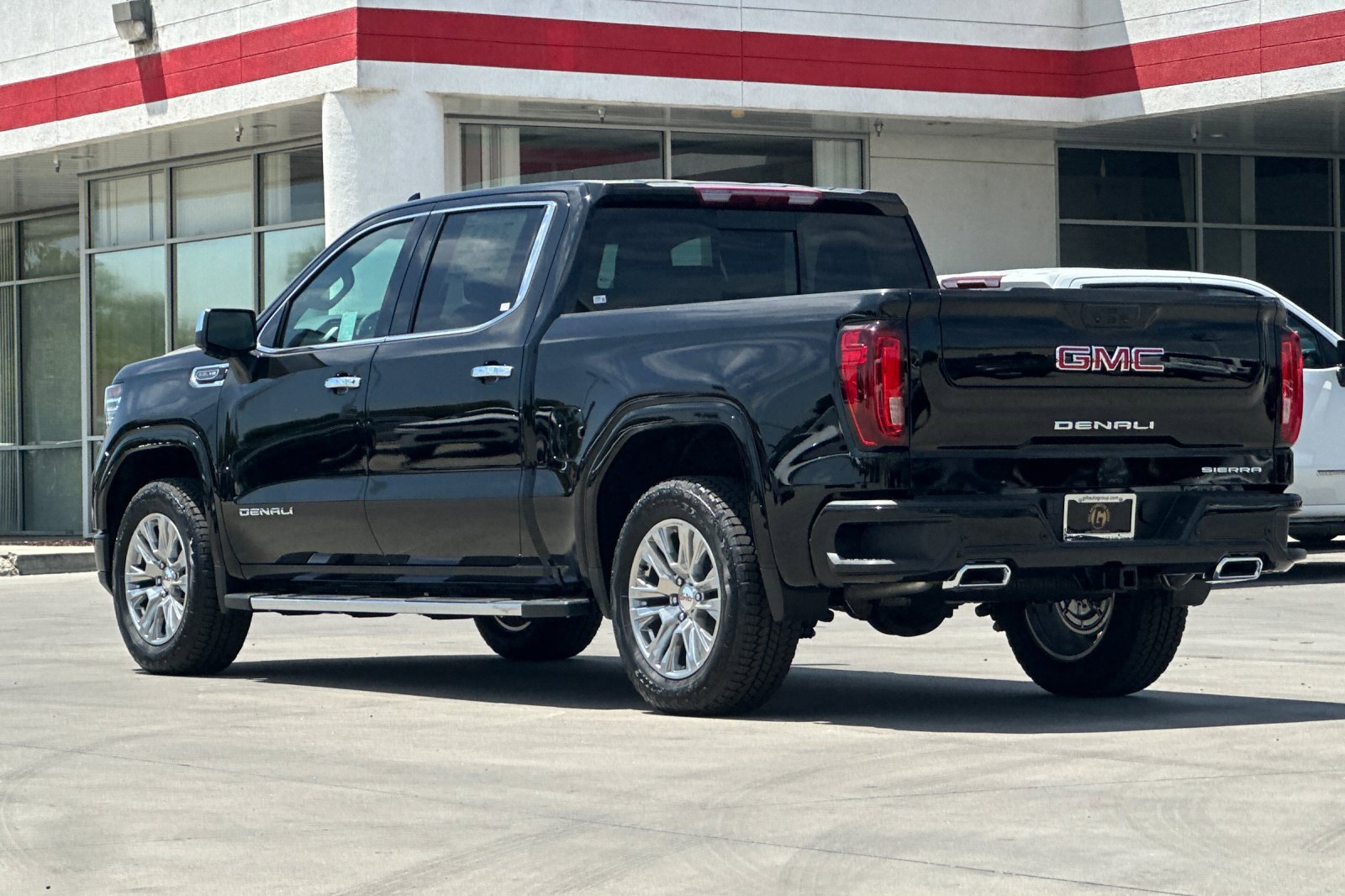 2025 Gmc Sierra 1500 Denali photo 3