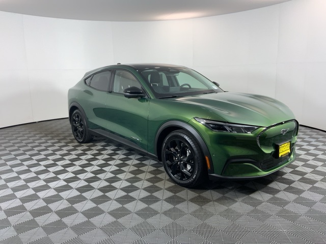 2024 Ford Mustang Mach-E Select photo 3