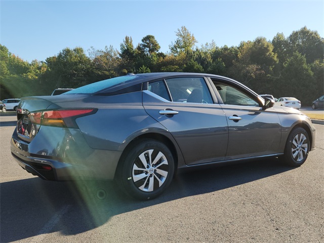 2025 Nissan Altima 2.5 S photo 3