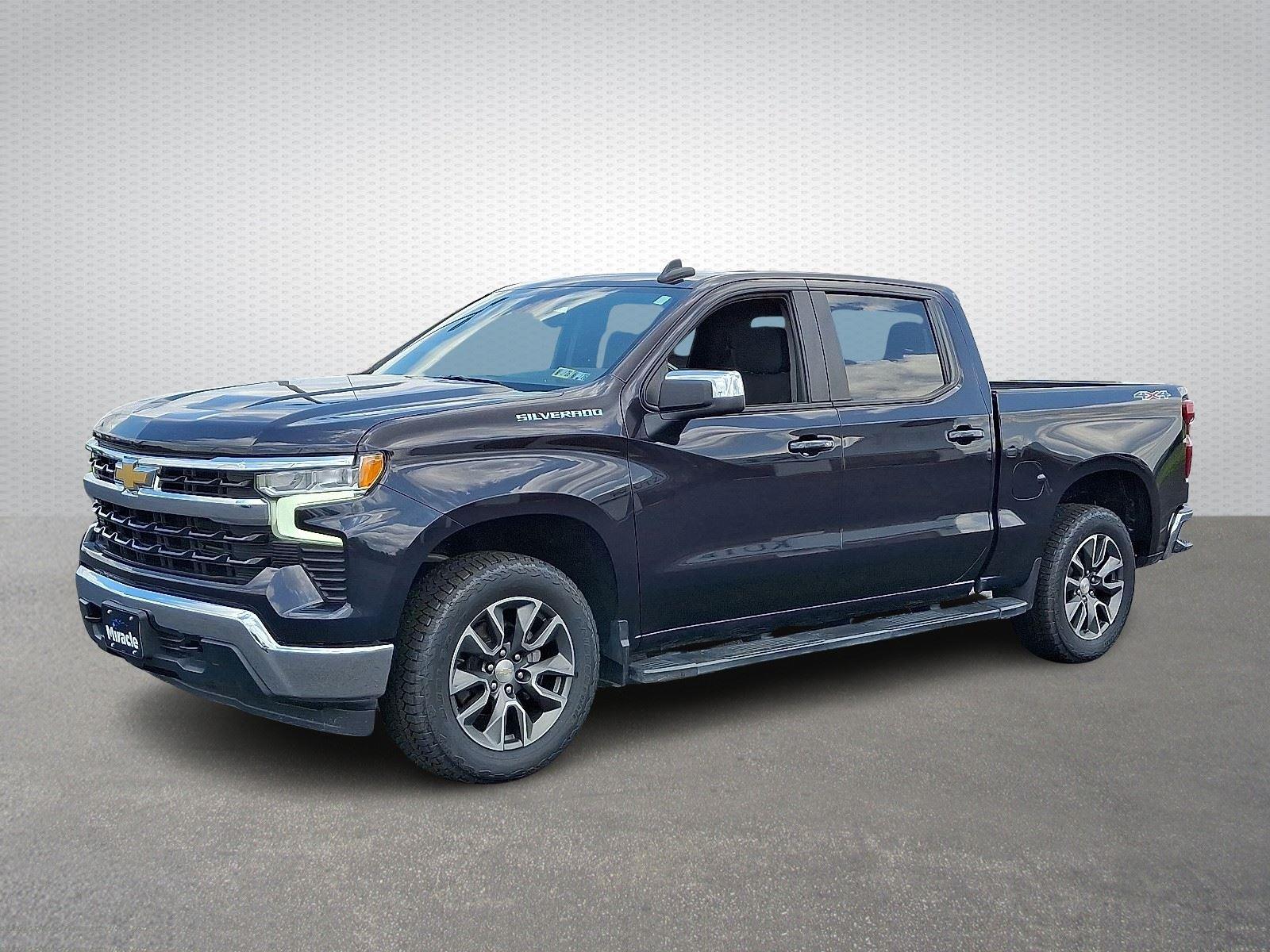 2023 Chevrolet Silverado 1500 LT photo 3