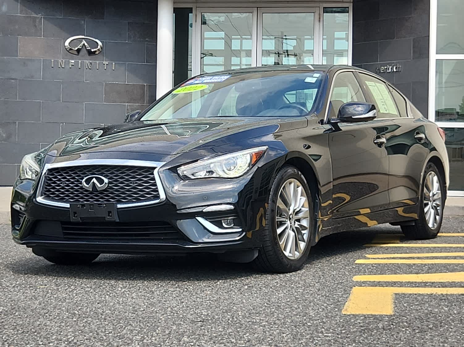 2022 INFINITI Q50 LUXE's photo