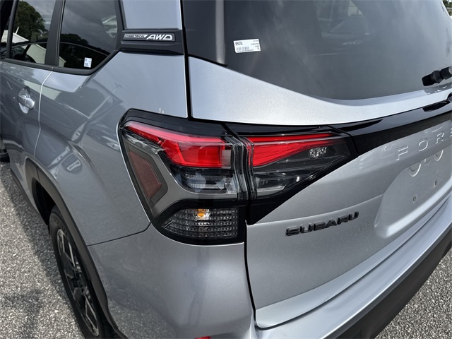 2025 Subaru Forester Premium photo 34