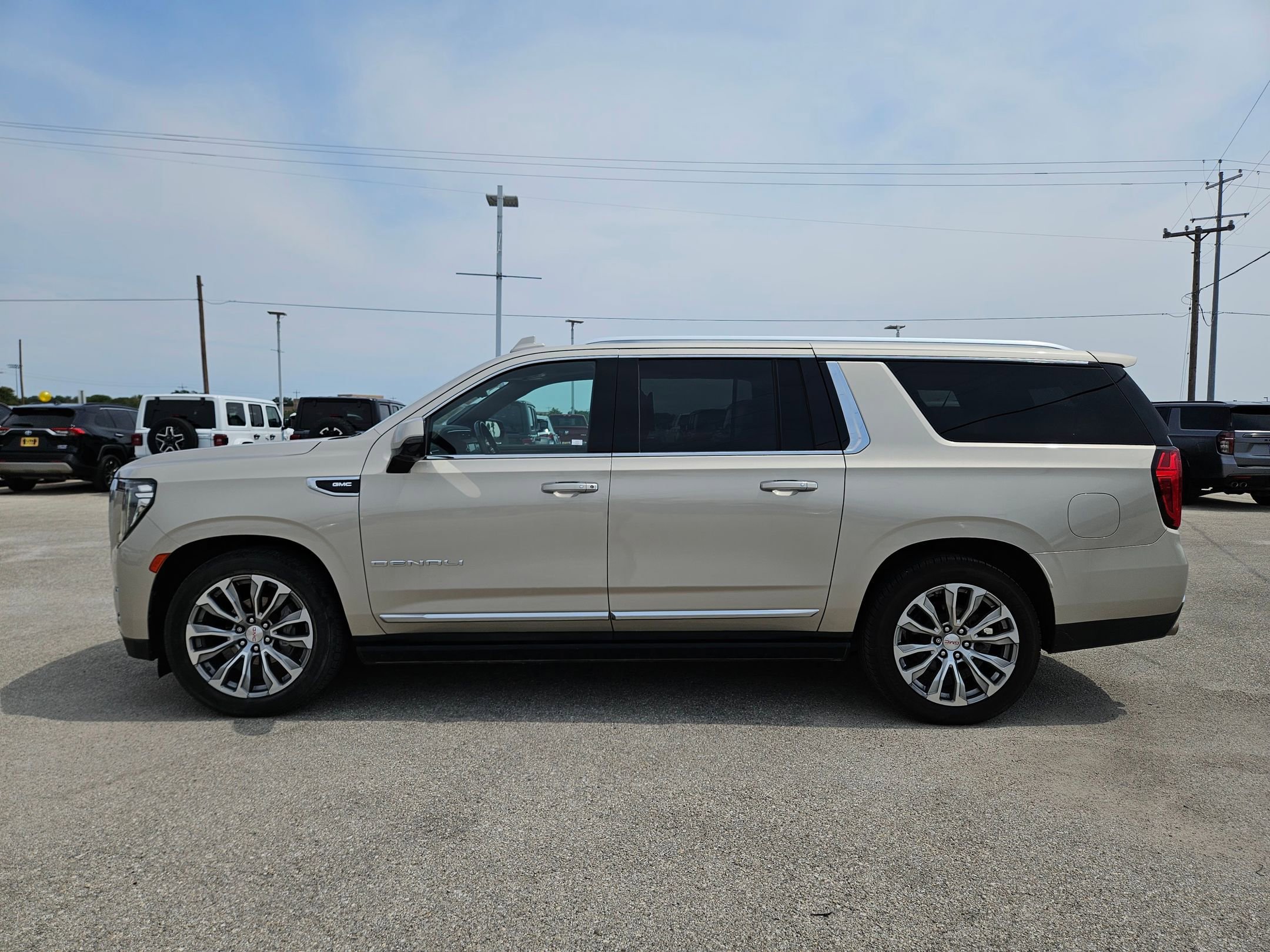 2021 Gmc Yukon XL Denali photo 6