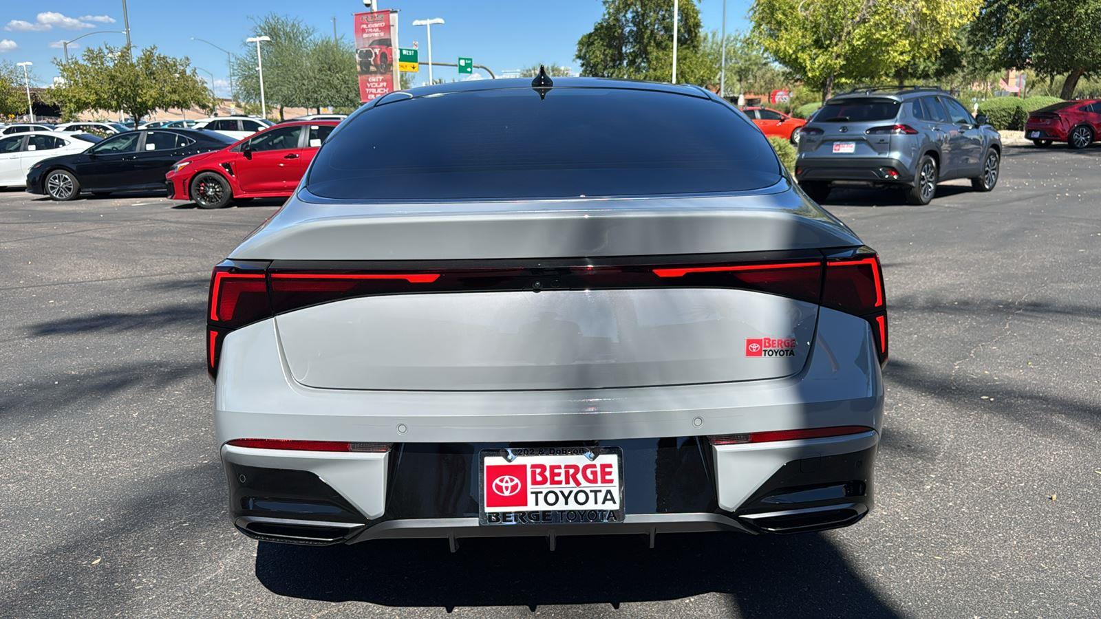 2025 Kia K5 GT-Line photo 6