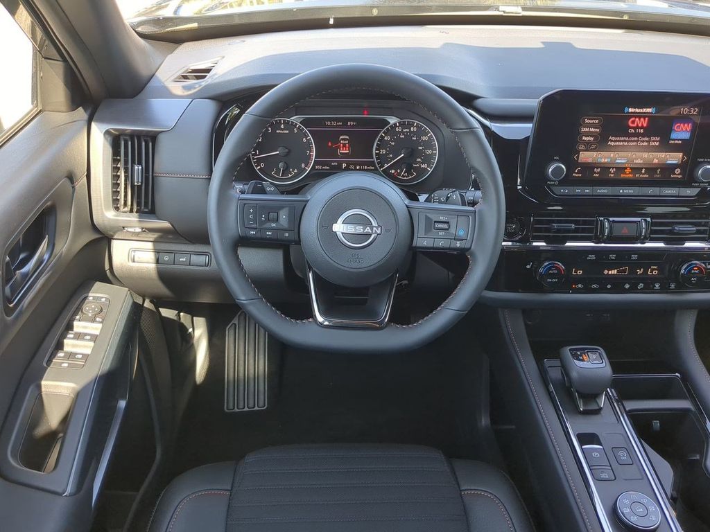 2025 Nissan Pathfinder Rock Creek photo 14