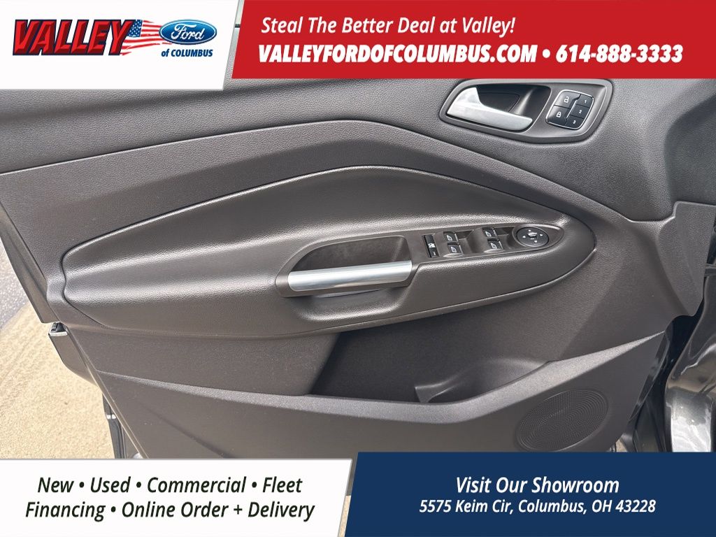 2015 Ford Escape Titanium photo 4