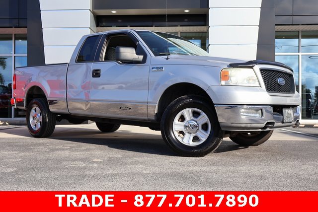 2005 Ford F-150 XLT photo 2