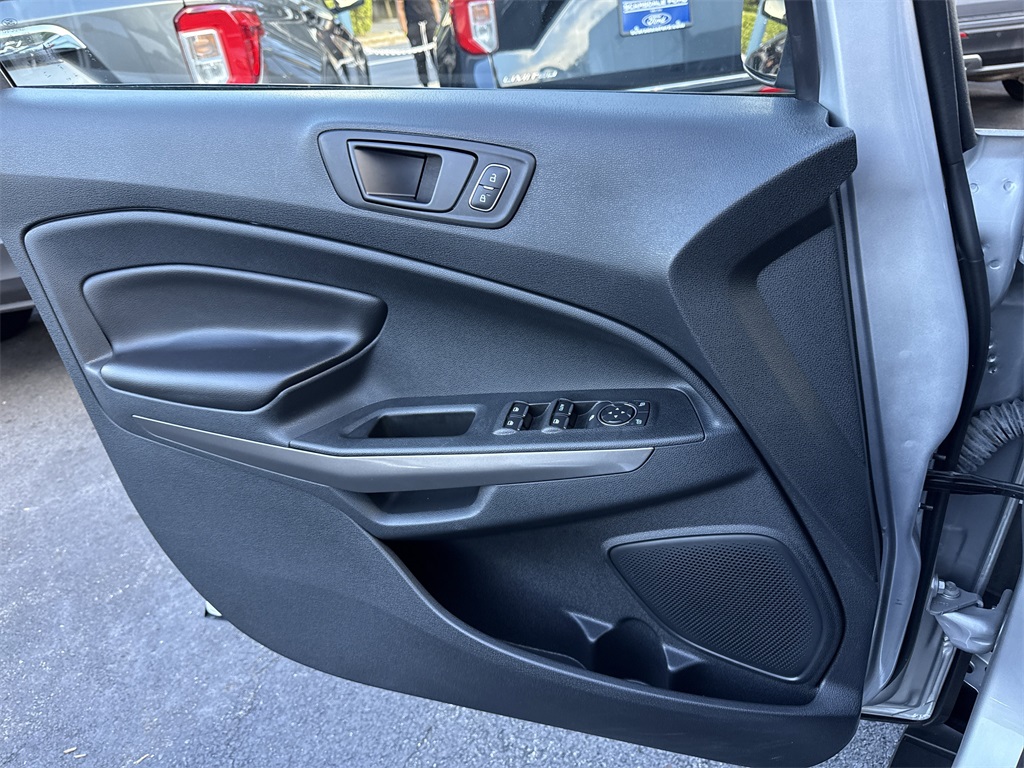 2022 Ford EcoSport SES photo 27