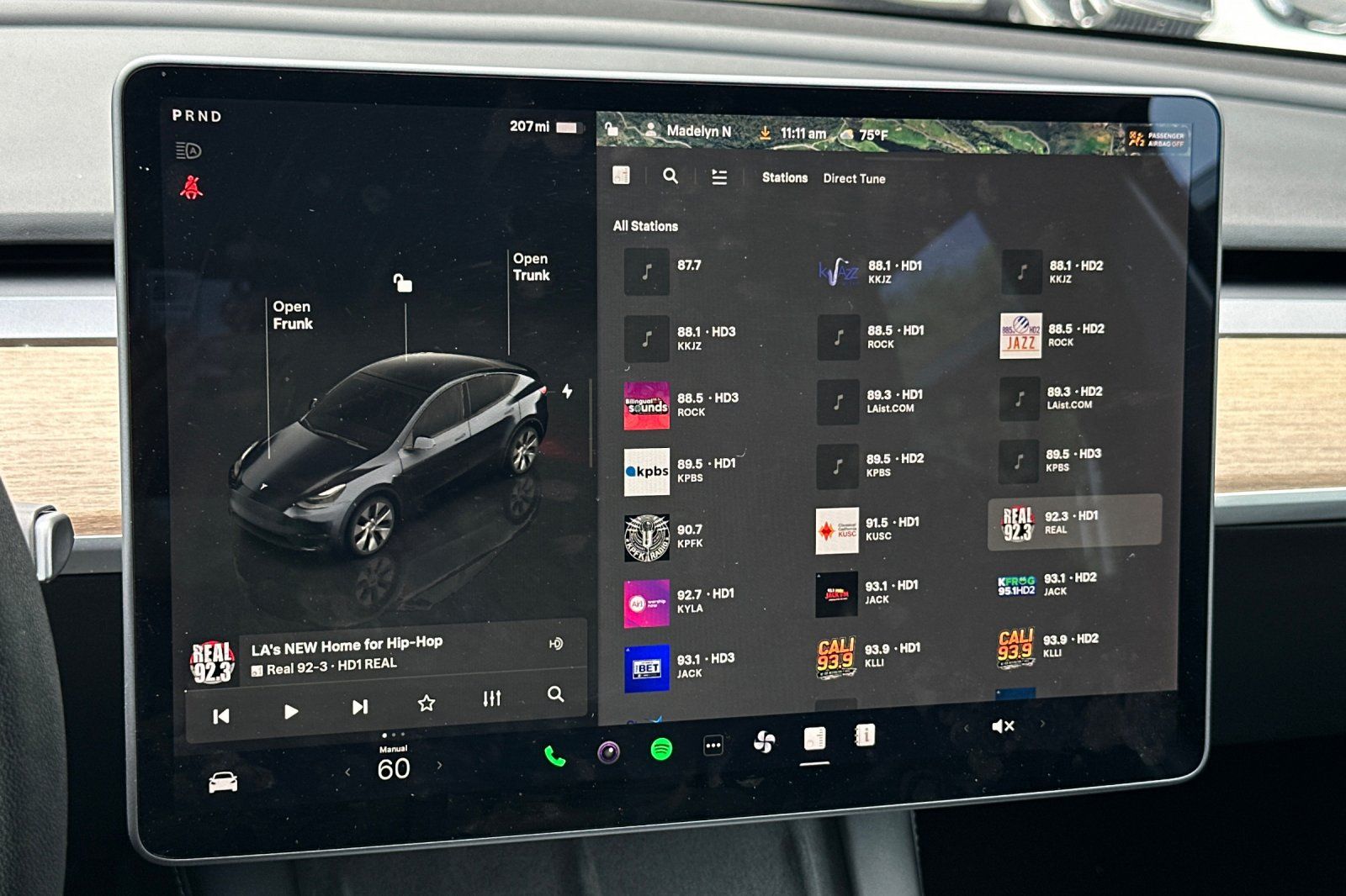 2022 Tesla Model Y Long Range photo 25