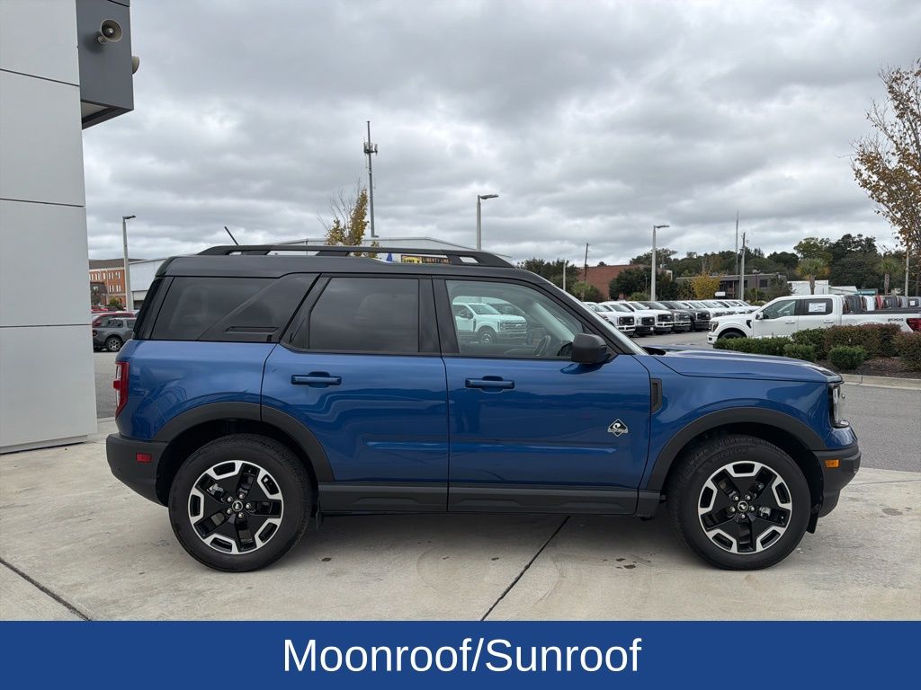 2024 Ford Bronco Sport Outer Banks photo 2