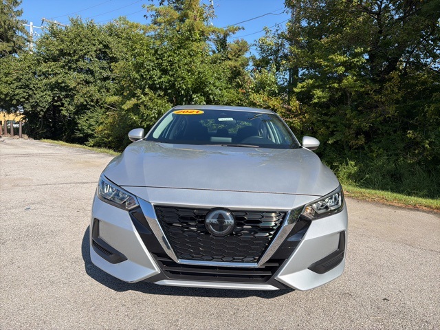 2021 Nissan Sentra SV photo 2