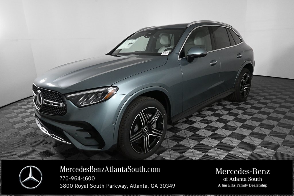 2026 Mercedes-Benz GLC Base's photo