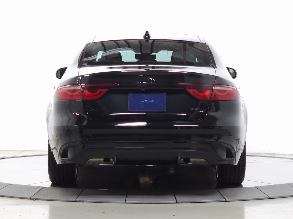 2022 Jaguar XF R-Dynamic SE photo 3