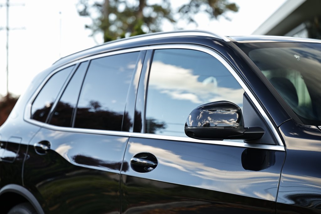 2026 Bmw X5 xDrive50e photo 2