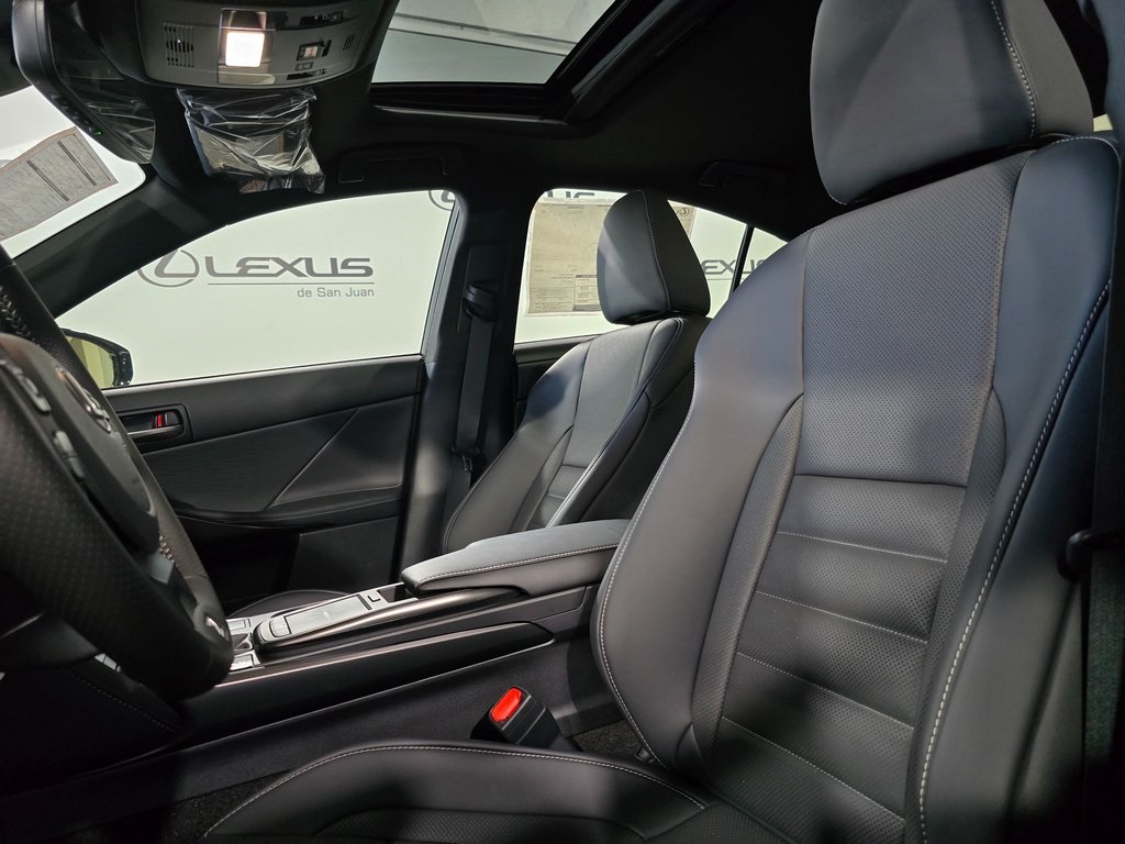 2025 Lexus IS 300 F SPORT photo 14