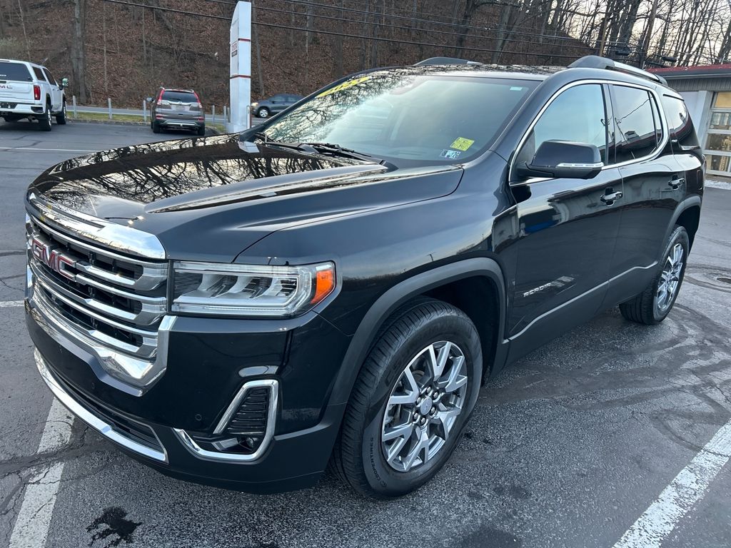 2023 GMC Acadia SLT's photo