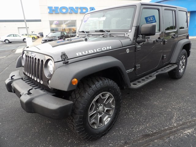 2017 Jeep Wrangler Unlimited Rubicon photo 3