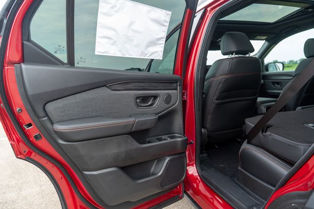 2026 Honda Passport TrailSport photo 15