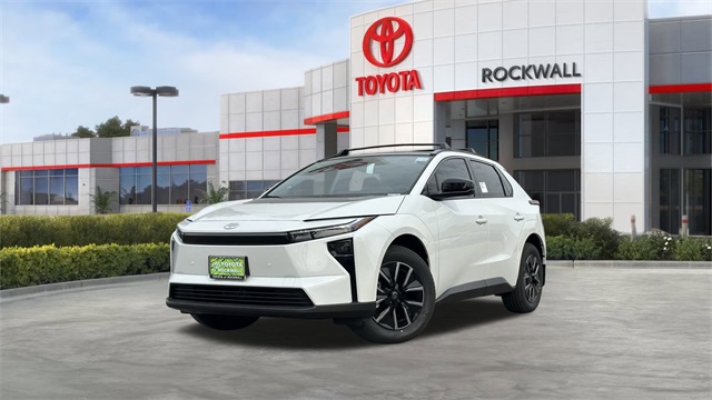 2026 Toyota bZ XLE's photo