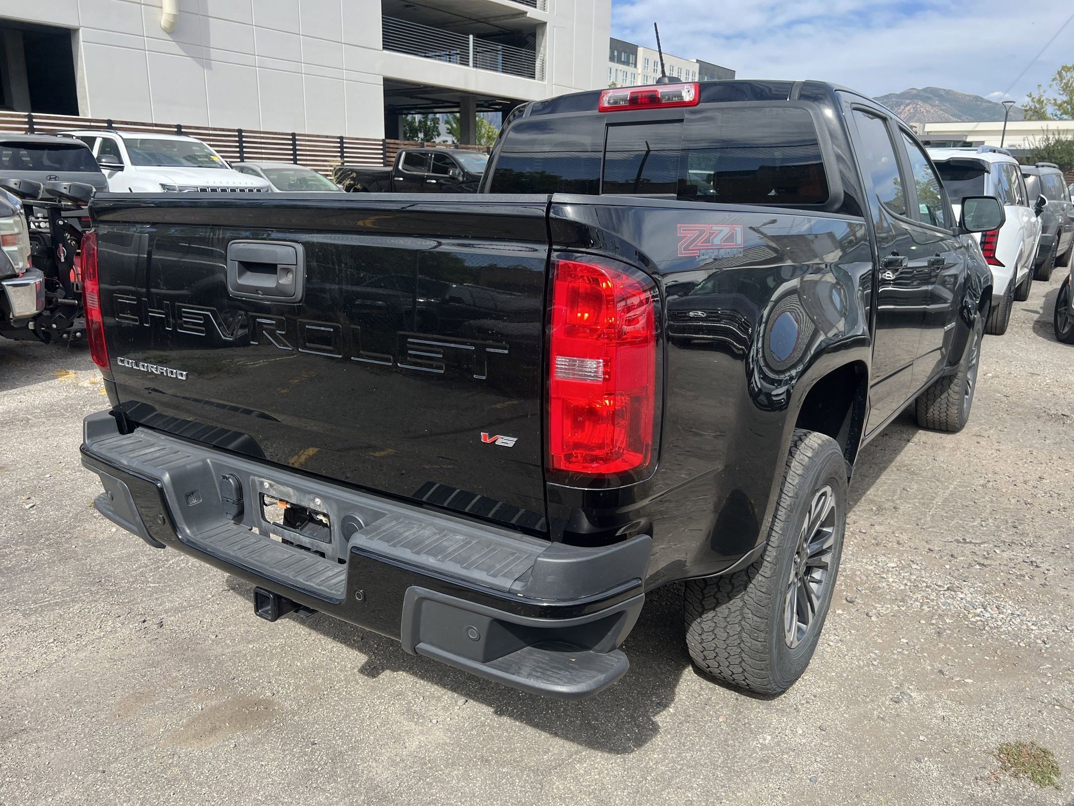 2022 Chevrolet Colorado Z71 photo 3