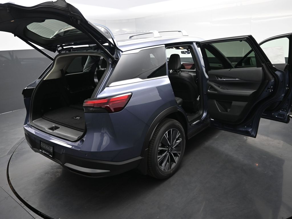 2026 Infiniti QX60 Luxe photo 14