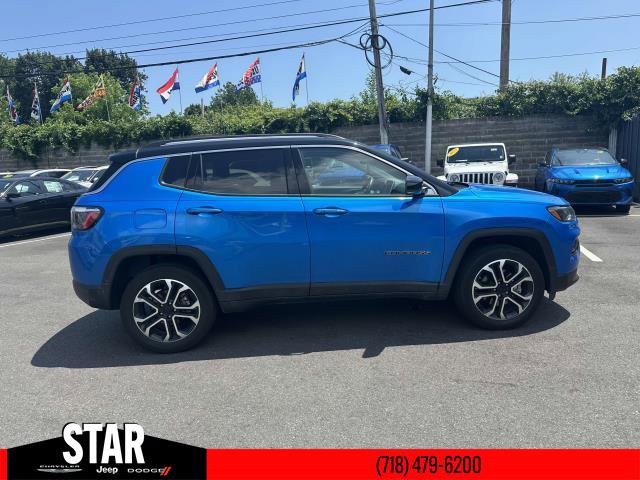 2022 Jeep Compass Limited photo 2