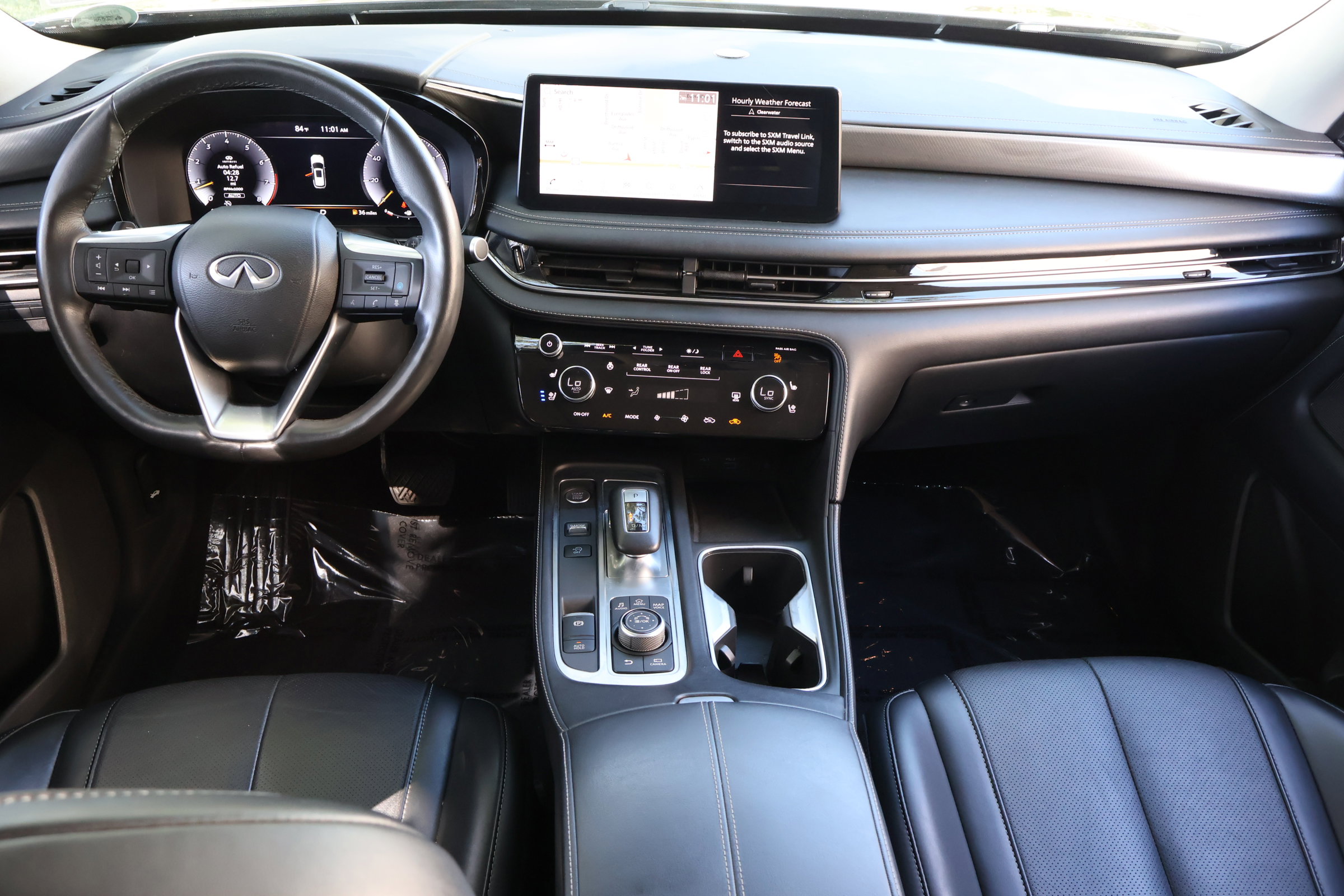 2023 Infiniti QX60 Luxe photo 18